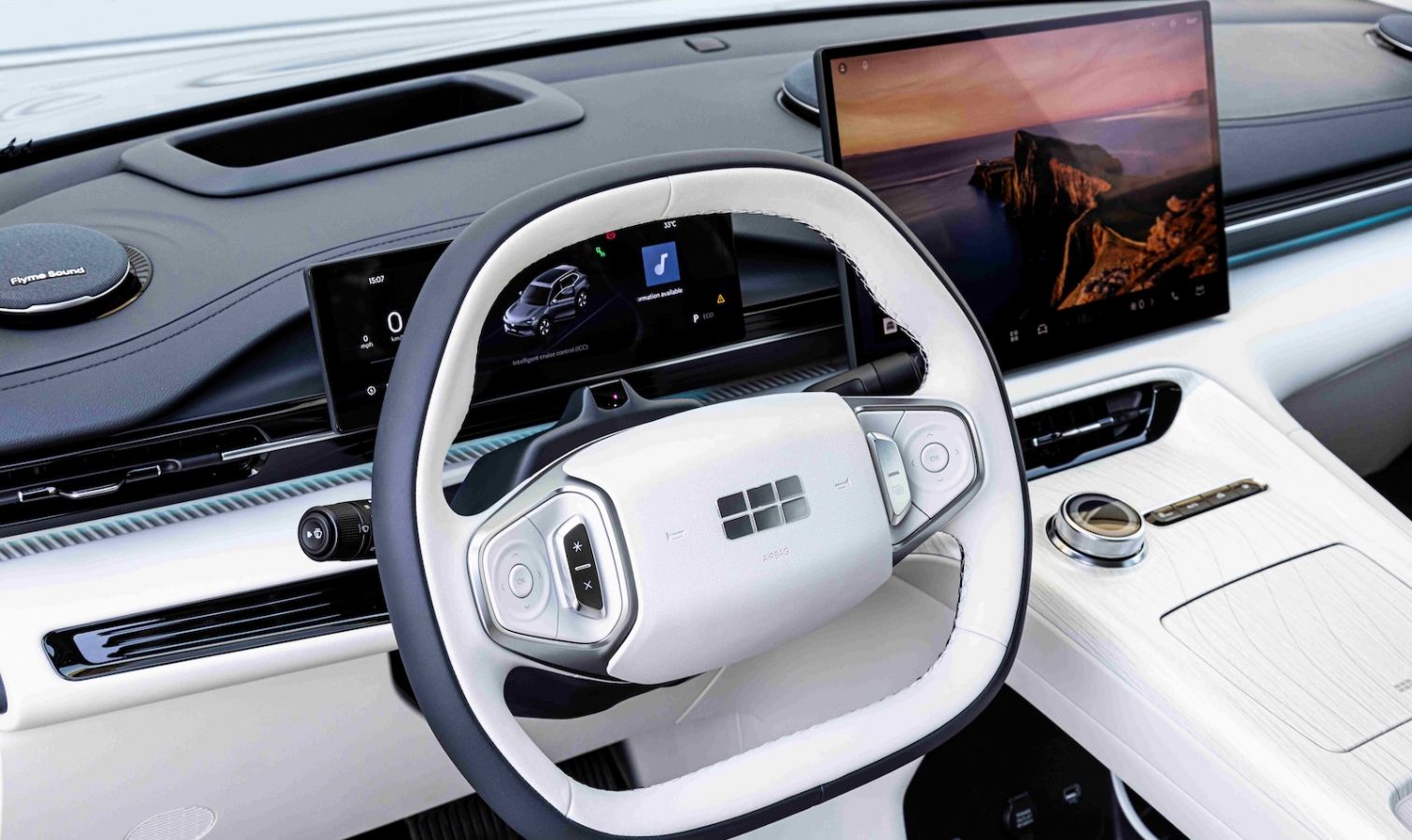 Νέα γκάμα Geely E5: Μεγαλύτερη μπαταρία 68 kWh, αυτονομία 475 χλμ. και τιμή από €27.990